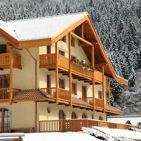 Holidays Dolomiti Apartment Resort Carisolo Exterior foto